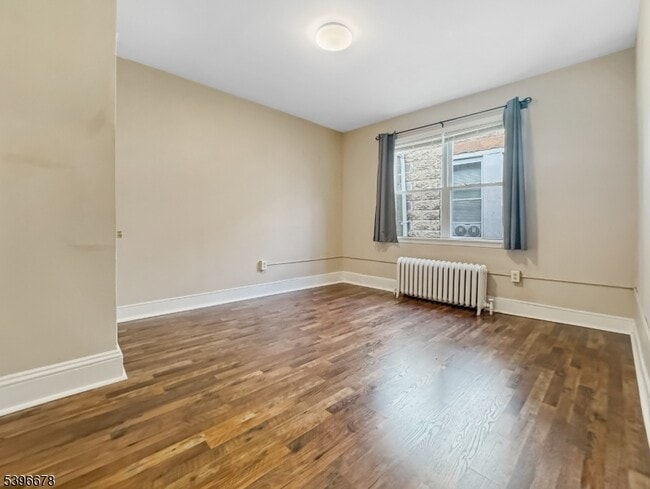 Building Photo - 83 Jefferson St