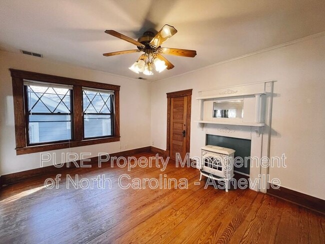 Building Photo - 114 Hillside St