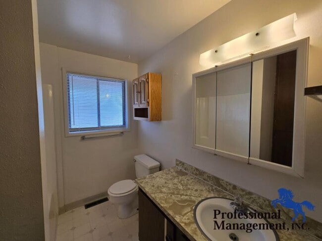Building Photo - 2 bedroom in Billings MT 59102