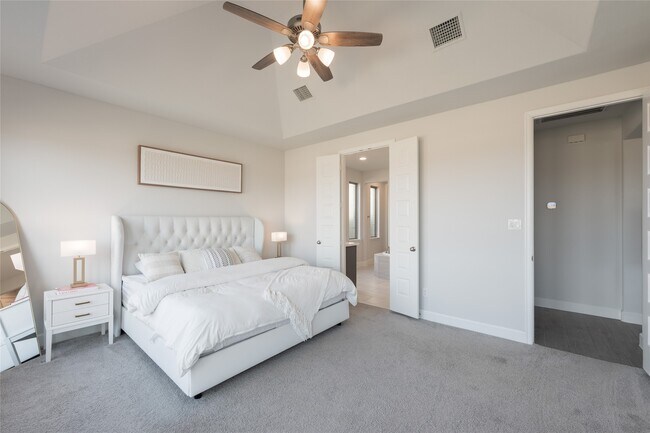 Building Photo - 24610 Beebalm Trl