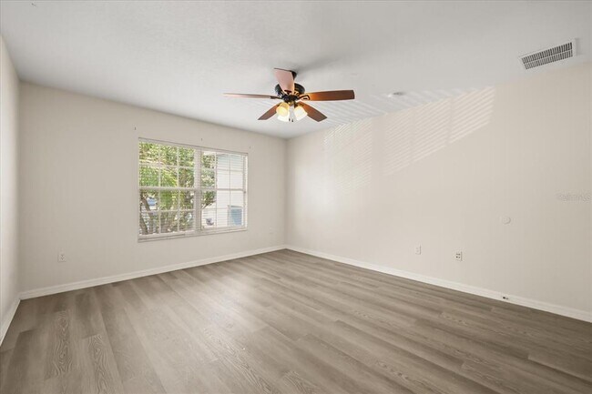 Building Photo - 628 Henley Cir