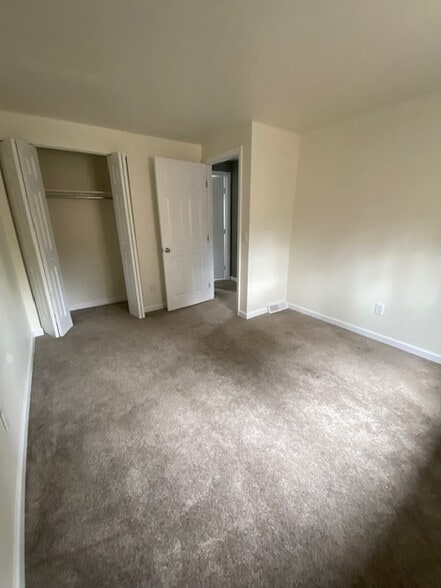 Building Photo - 3282 Ridge Road Ext