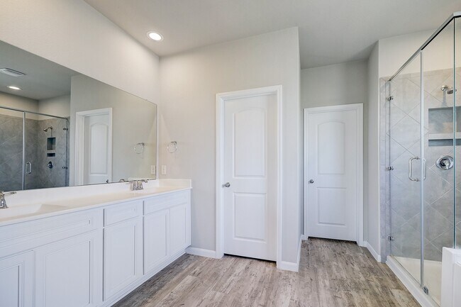 Building Photo - 28011 Langsdale Ct