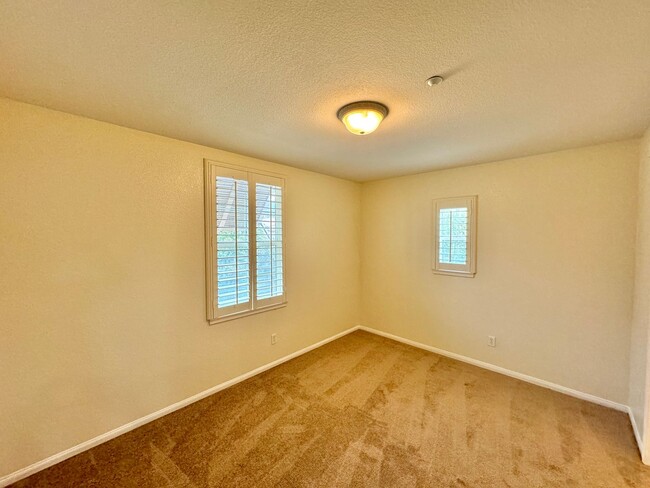 Building Photo - Great 3B/3.5BA Townhome in 4S Ranch!