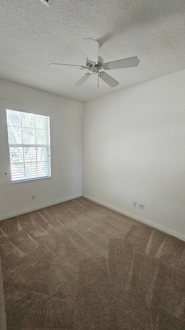 Building Photo - 2868 W Community Dr