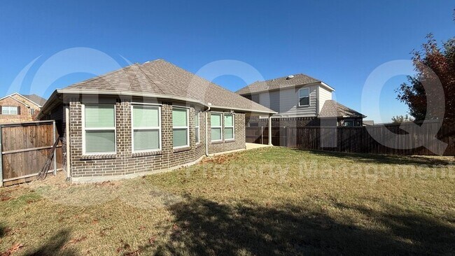 Building Photo - 1417 Westborough Dr