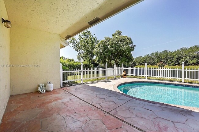 Building Photo - 1574 NW 103rd Terrace