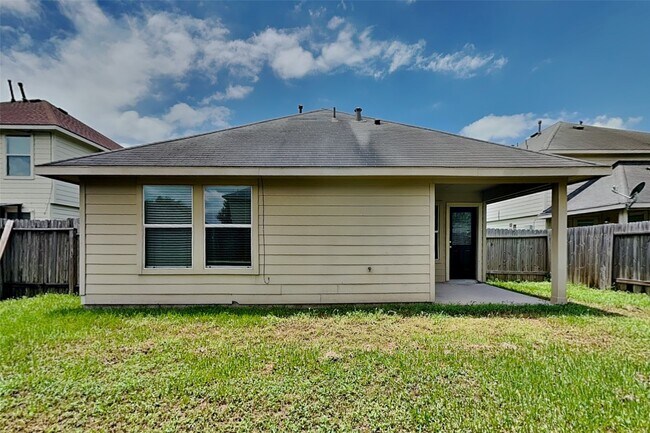 Building Photo - 21606 Nella Cir