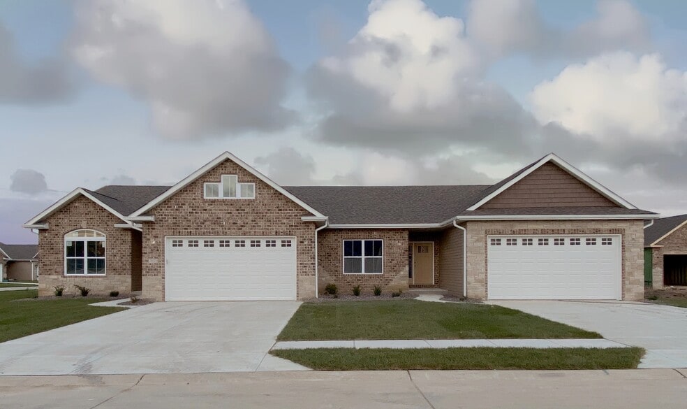 Building Photo - 2001 Morning Side Pl