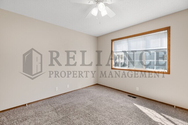 Building Photo - 3826 N Cranberry St