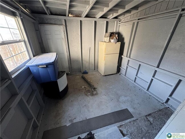 Building Photo - 420 E Ct St