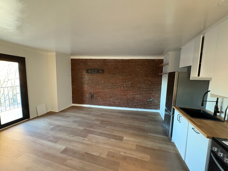 Building Photo - 1816 New Hampshire Ave NW