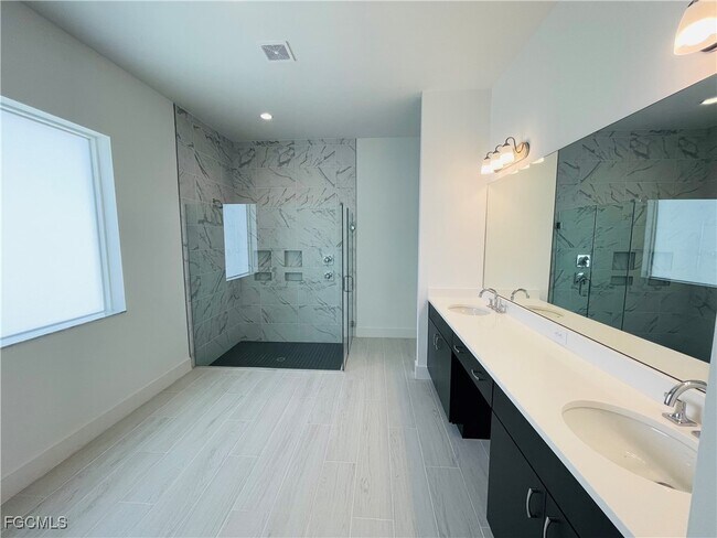 Building Photo - 9080 Wisteria Wy