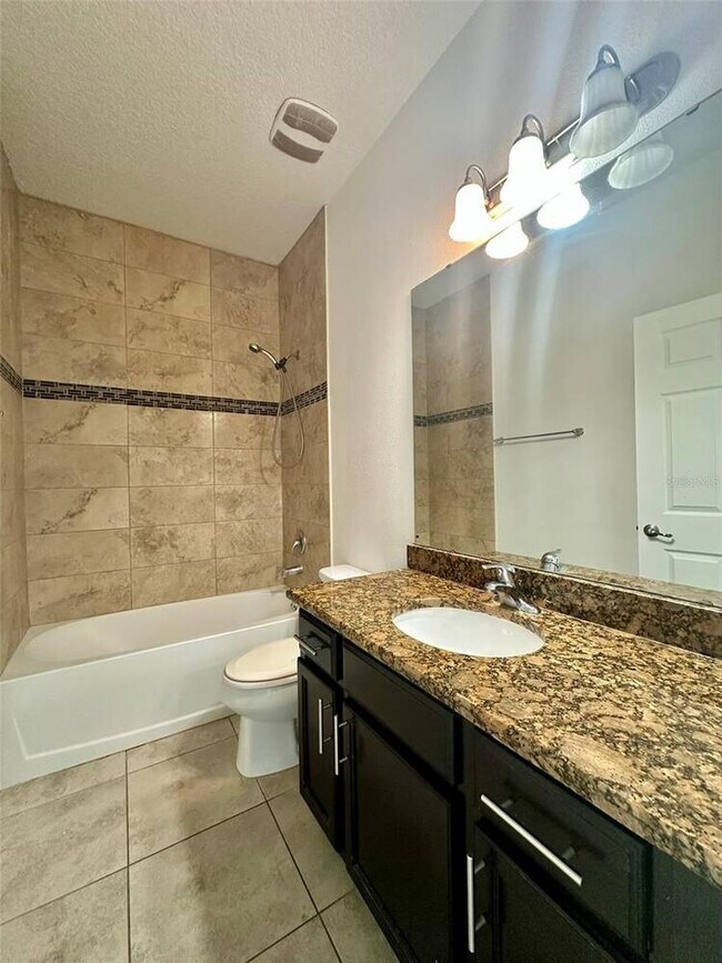 Building Photo - 102 Aurelia Ct