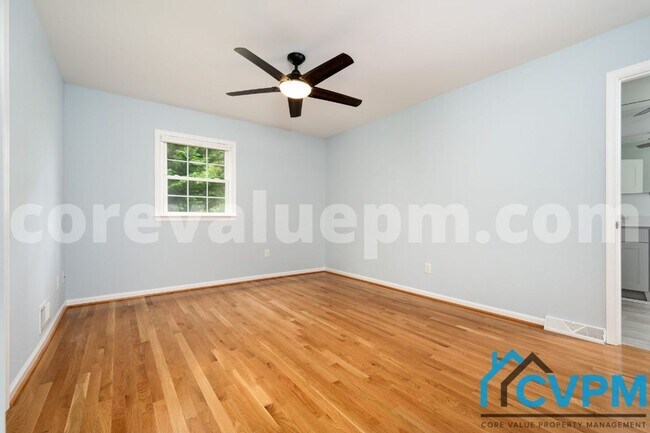 Building Photo - 4702 Shelley Ln