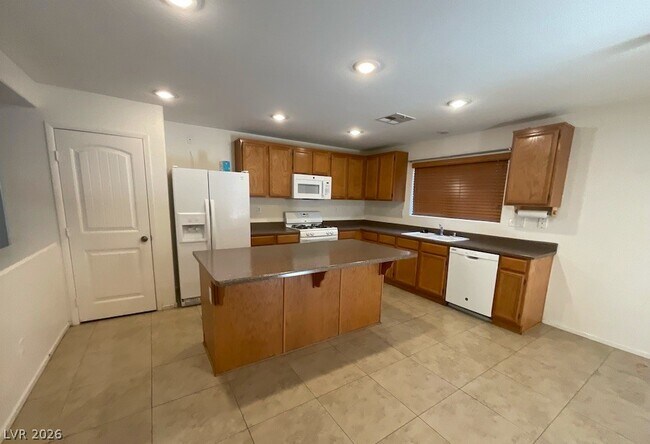 Building Photo - 11550 Elcadore St