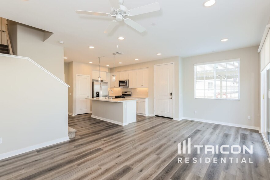 Building Photo - 36436 Creer Ct