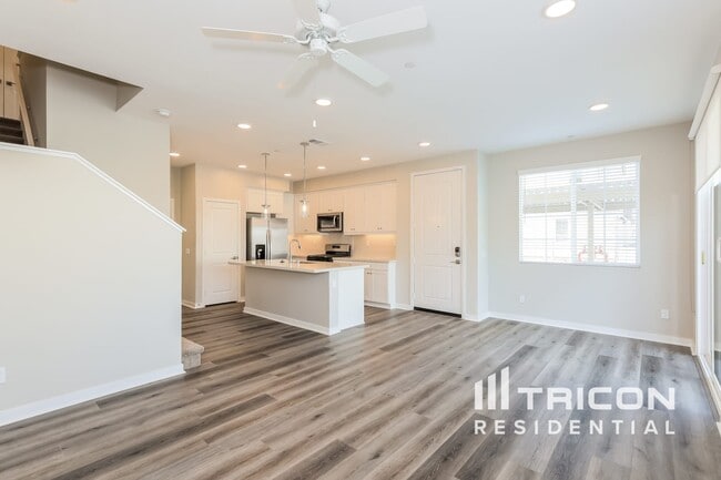 Building Photo - 36436 Creer Ct