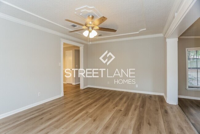 Building Photo - NOW OFFERING THE FIRST FULL MONTH FREE IF ...