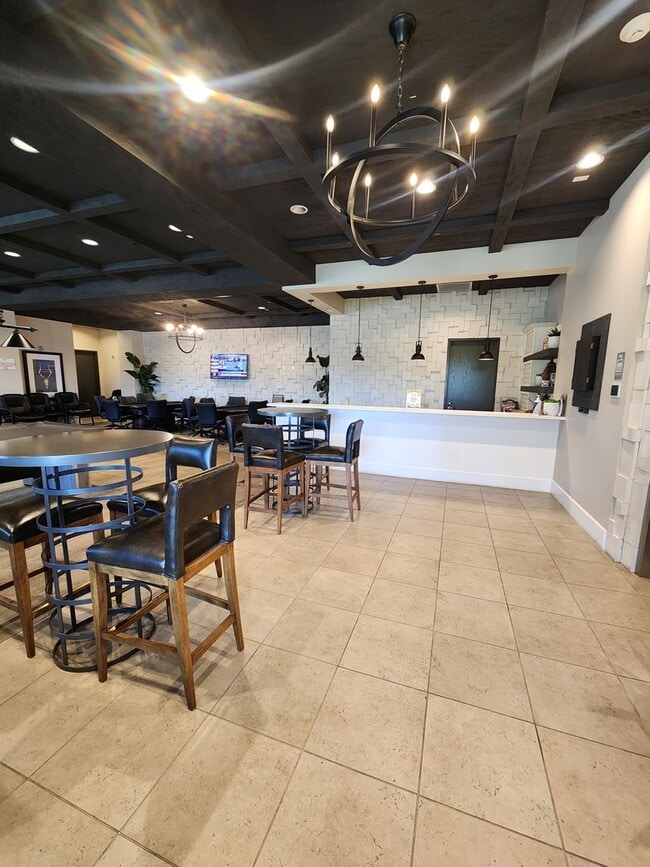 Building Photo - Guard-Gated Cadence | 2 Bed Single-Story Home in 55+ Community | WiFi Included