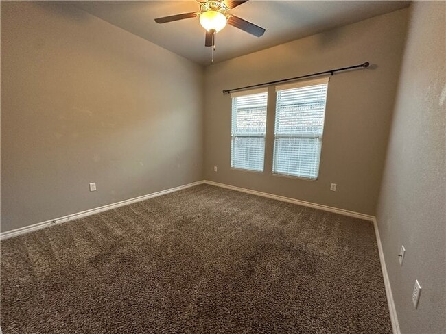 Building Photo - 1015 Santa Catalina St