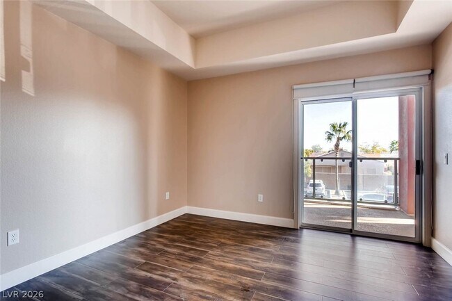 Building Photo - 67 E Agate Ave