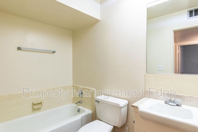 Building Photo - 29660 Pebble Beach Dr