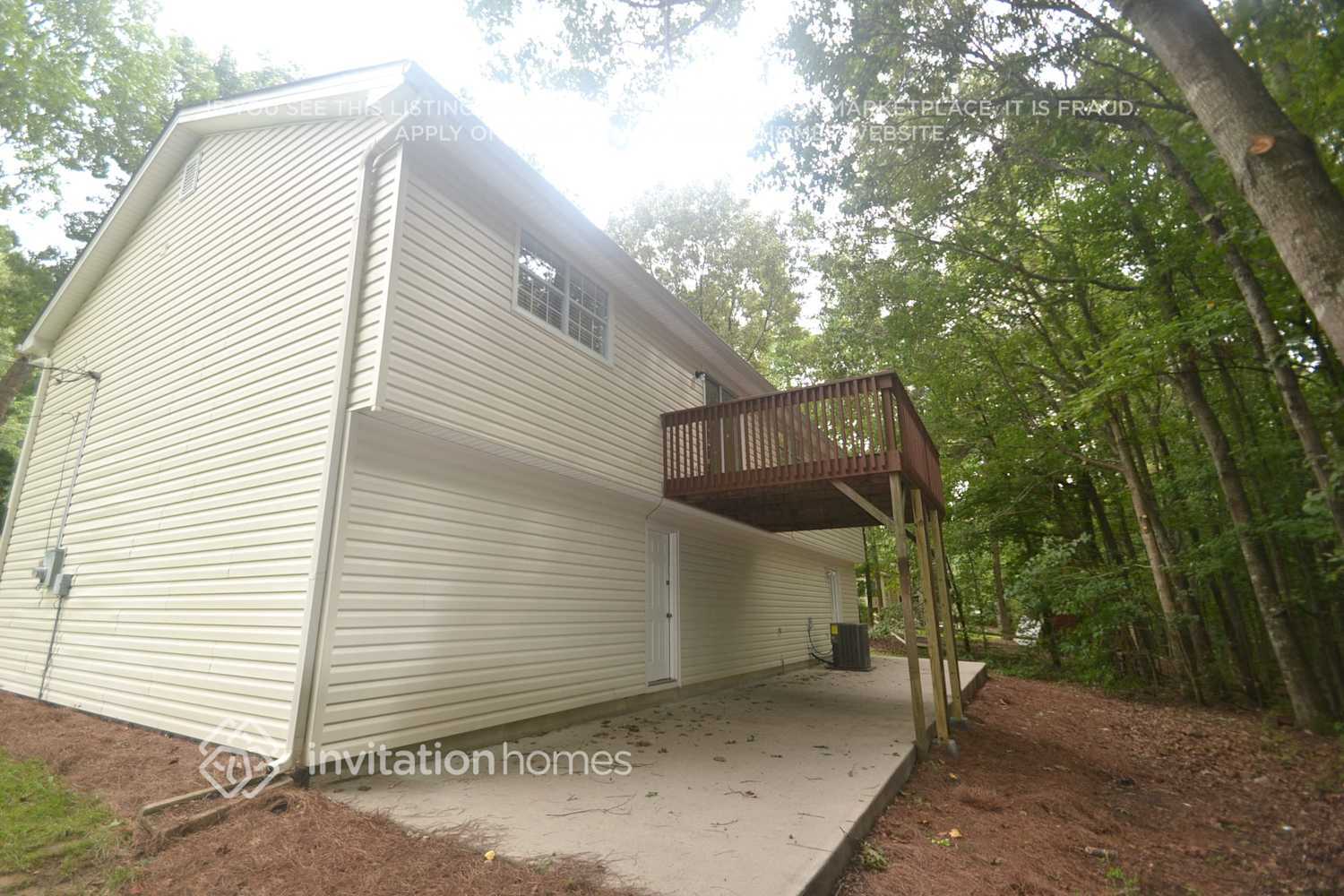 Building Photo - 2290 Castle Royale Dr