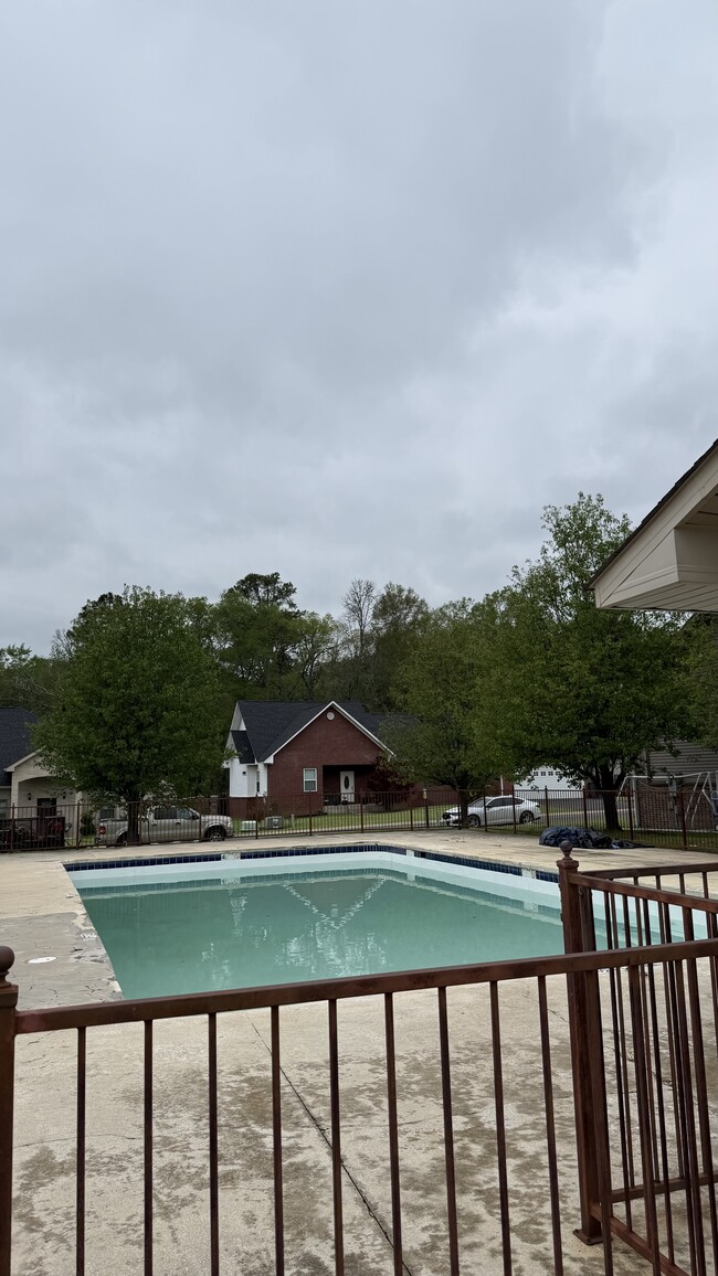 Building Photo - 219 Fox Chase Cir