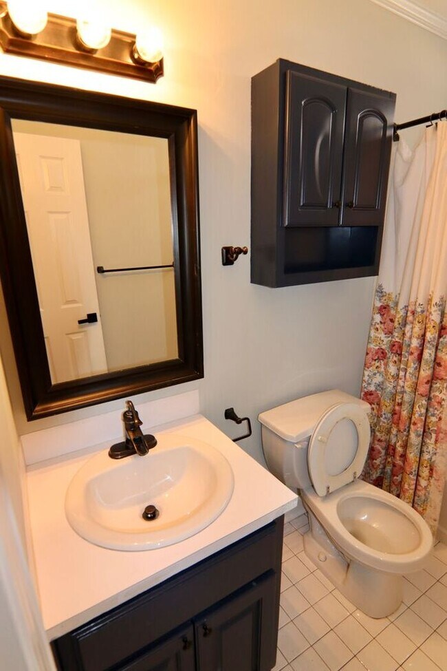 Building Photo - Rock Hill!  Beautiful home available!