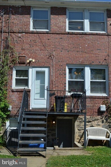 Building Photo - 5153 Frederick Ave