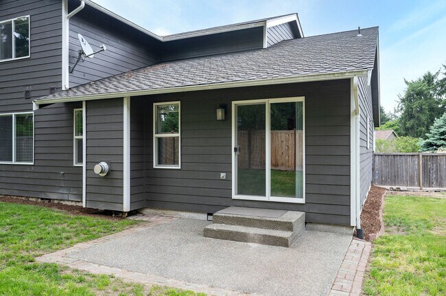 Building Photo - Spacious 4-Bedroom Home on a Tranquil Cul-de-Sac in Puyallup