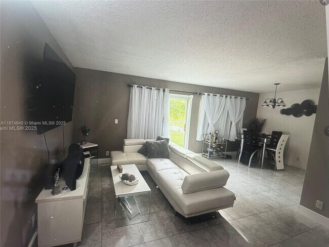 Building Photo - 8710 SW 3rd St