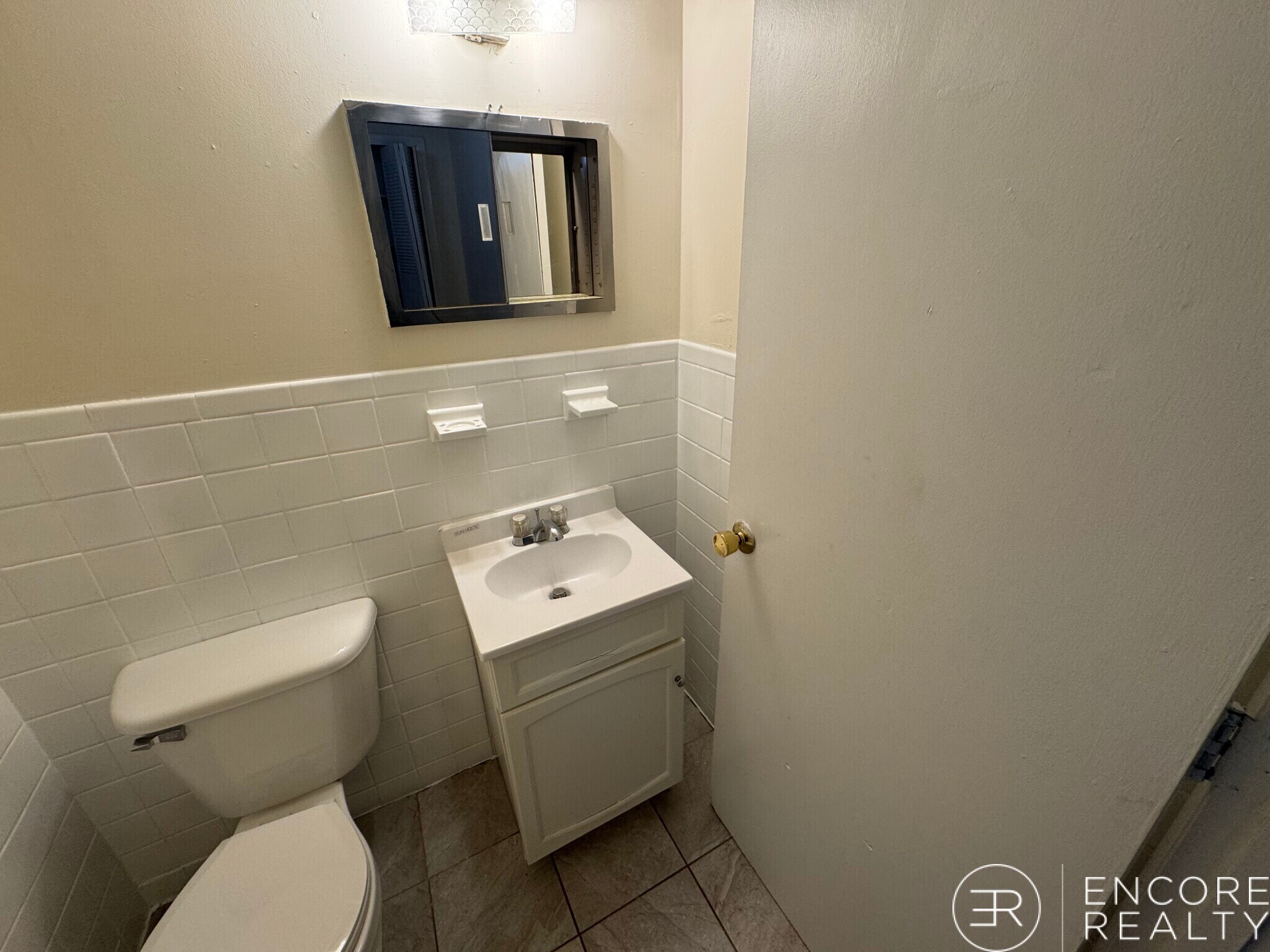 Building Photo - 1161 Commonwealth Ave