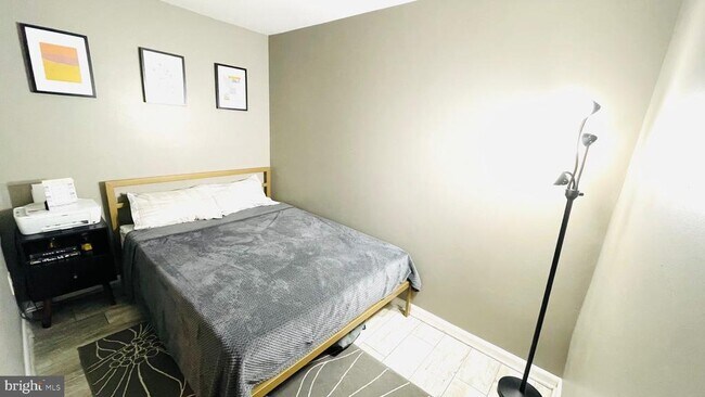 Building Photo - 16 Mateus Way