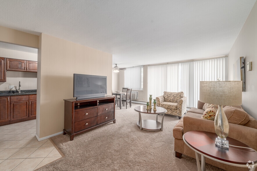 Primary Photo - Westbury Apartments