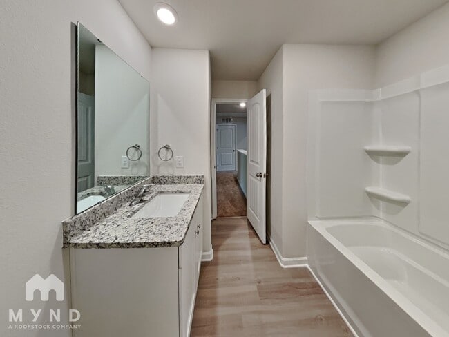 Building Photo - 180 Ivy Bank Dr