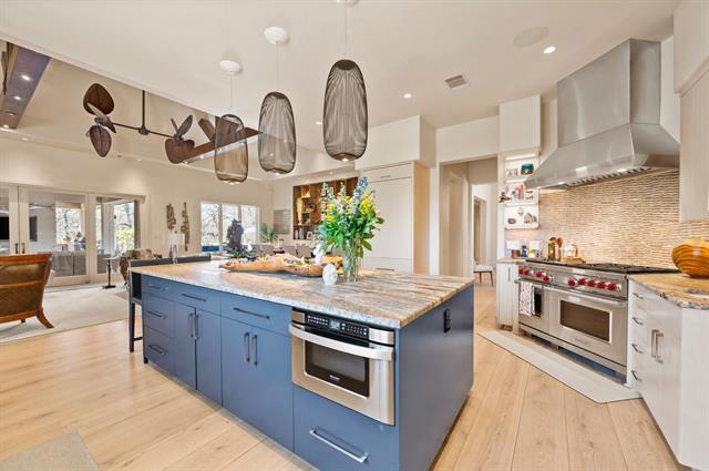 Building Photo - 170 Jellico Cir W