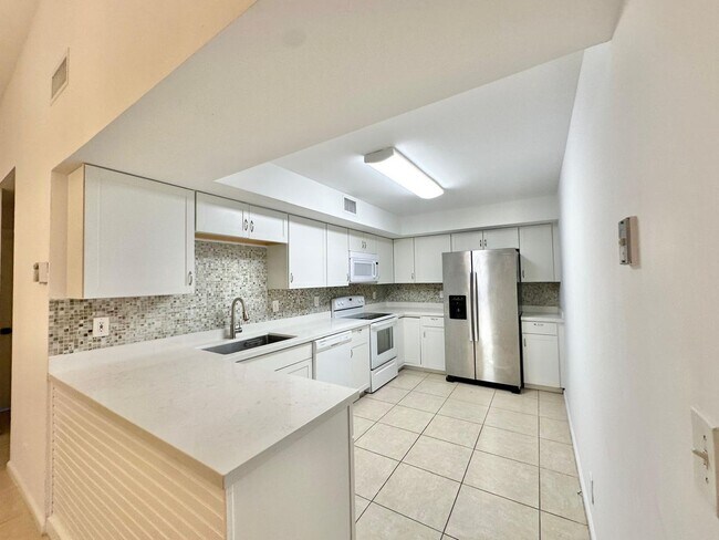 Building Photo - 3170 Leewood Terrace