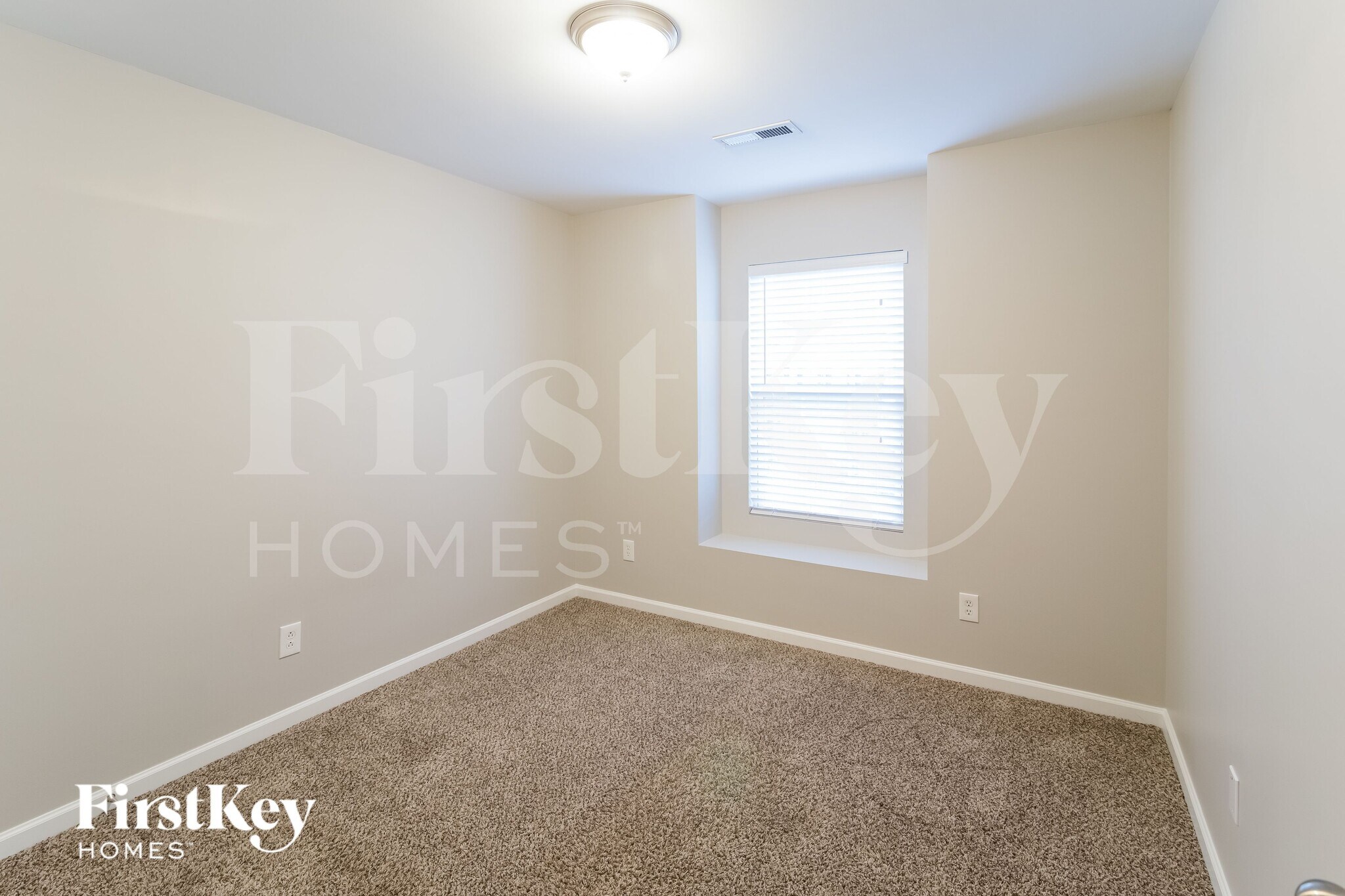 Building Photo - 283 Cameron St