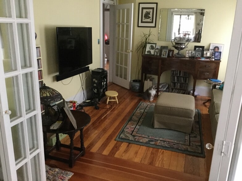 Office/2nd living rm/TV room - 8 Amory St