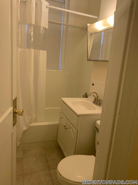 Building Photo - 127 Washington St