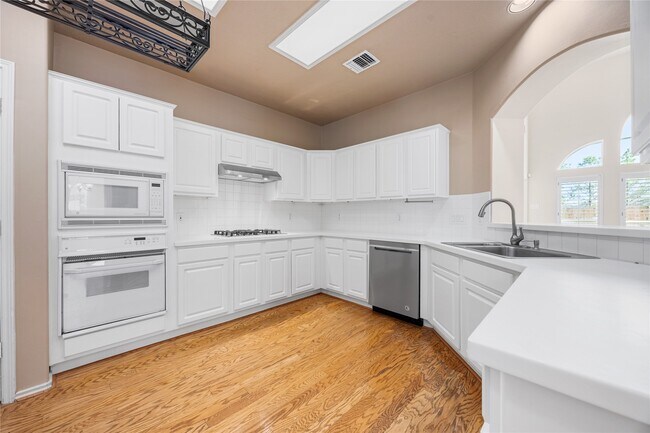 Building Photo - 12347 Shadowvista Dr