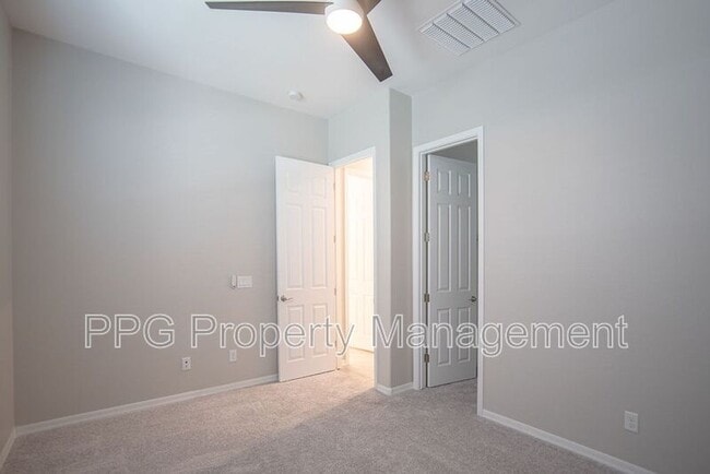Building Photo - 7747 S 167th Ave
