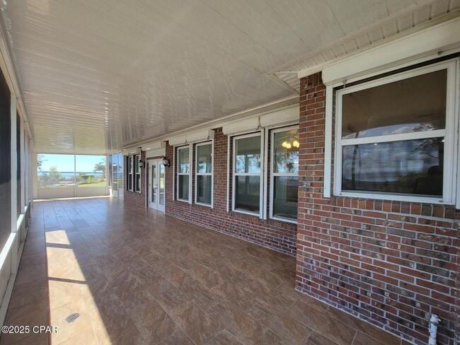 Building Photo - 7327 Rodgers Dr