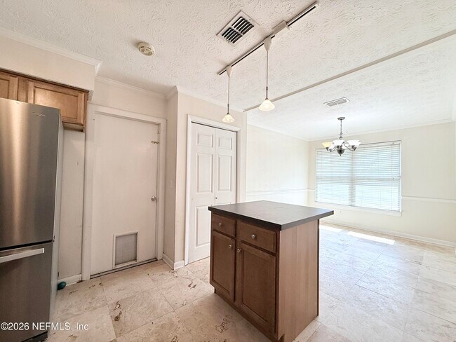 Building Photo - 3983 Post Oak Rd N