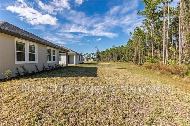 Building Photo - 1229 Pampus Dr