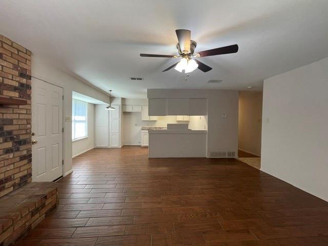 Building Photo - 7536 Meadowlark Ln N