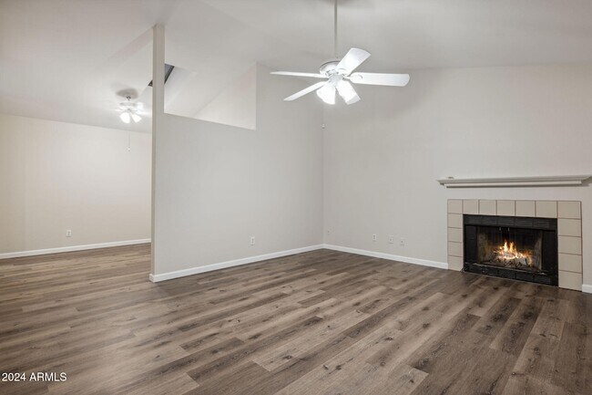 Building Photo - 5644 S 41st Pl