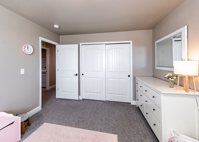 Building Photo - Beautiful, Spacious Home in Wolf Ranch in D20